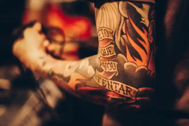 Hình xăm độc đáo sau lưng Nam